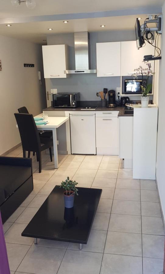 2* Rdc+ Terrasse&parking Privé *